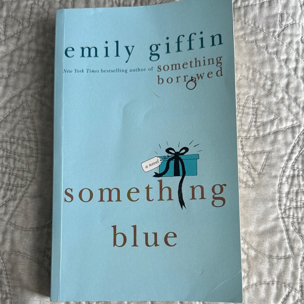Something Blue - Emily Giffin Paperback